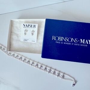 Matching earrings + Chocker set